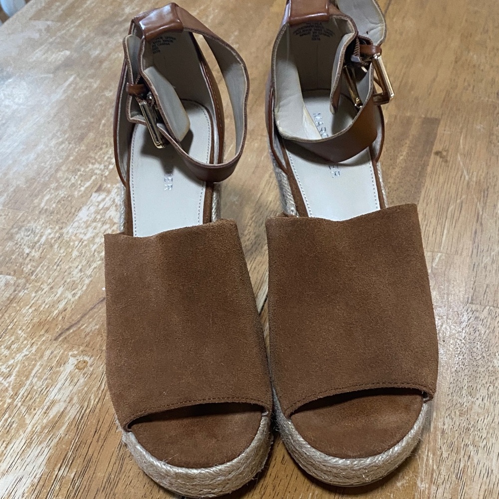 Marc Fisher Tan Suede Espadrille plataform size 9 super comfortable !